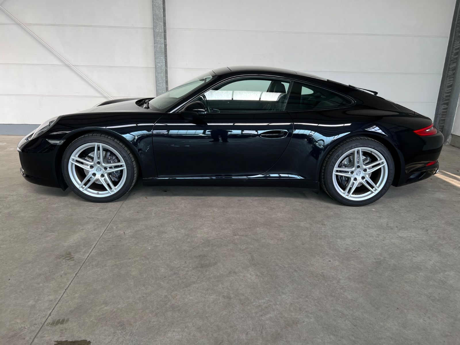 Porsche 911 Carrera 3.0l + scheckheft + 1.Hand foto 2