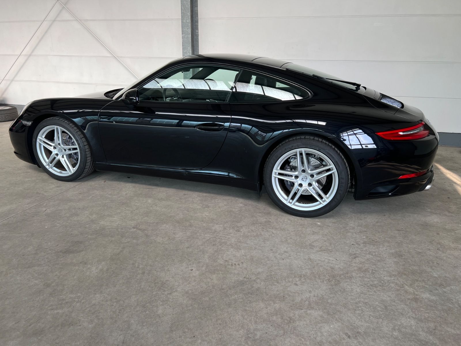 Porsche 911 Carrera 3.0l + scheckheft + 1.Hand foto 24