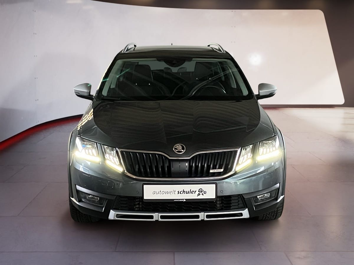 Skoda Octavia 2.0 TDI DSG 4x4 Scout AHK Pano Standheiz foto 3