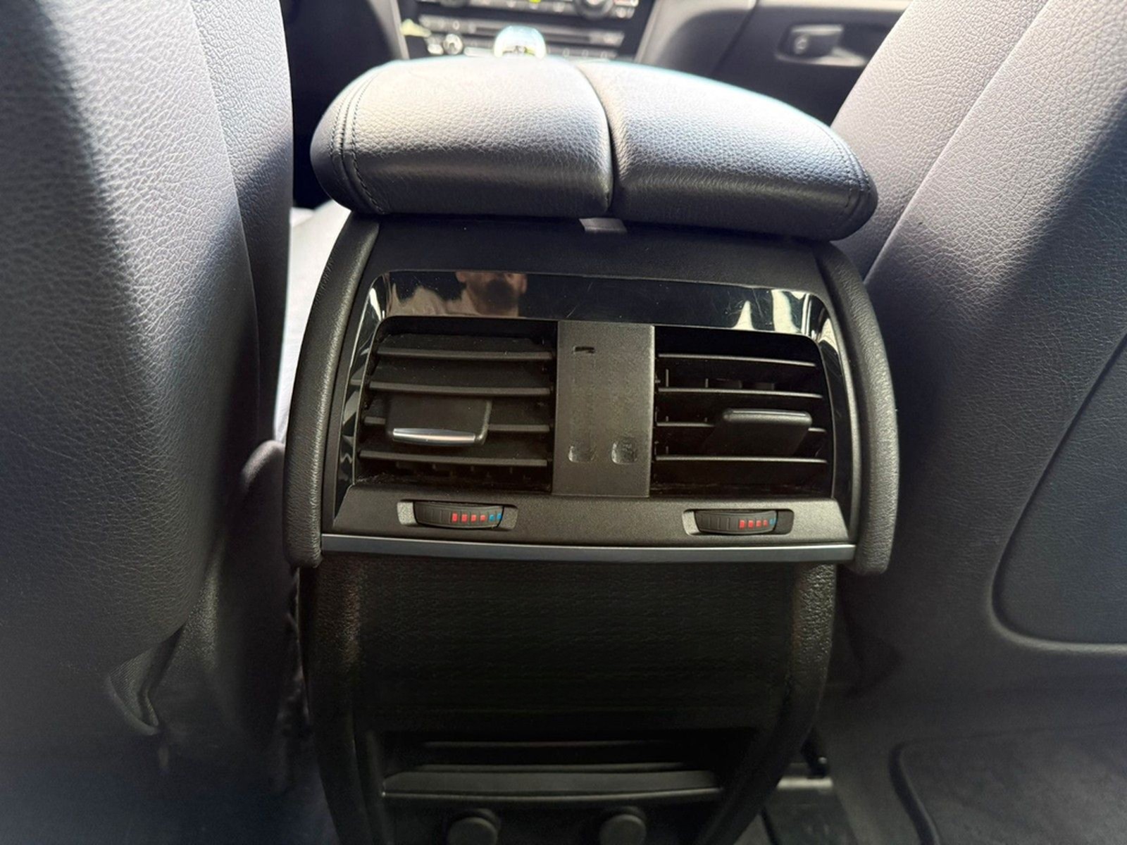 BMW X6 xDrive 50 i M-Paket / Soft-C./Bang&O./Head UP foto 14