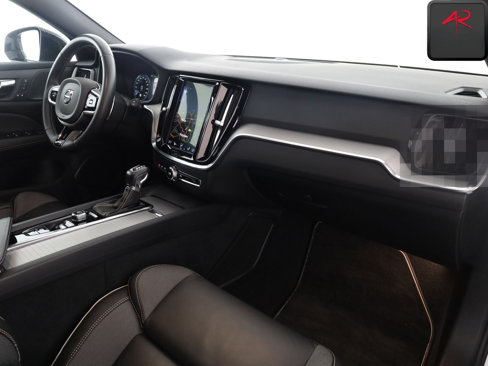 Volvo V60 T6 AWD R DESIGN PANO,HARMAN/K,KAMERA,ACC,AHK foto 10