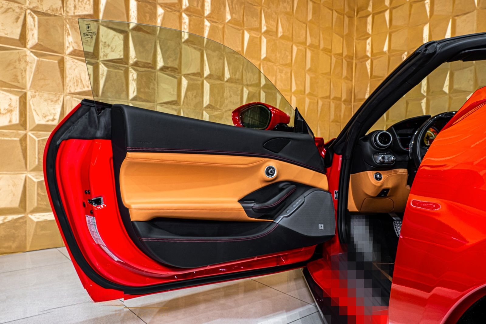 Ferrari Portofino M + NOVITEC PARTS + PASSENGER DISPLAY foto 13