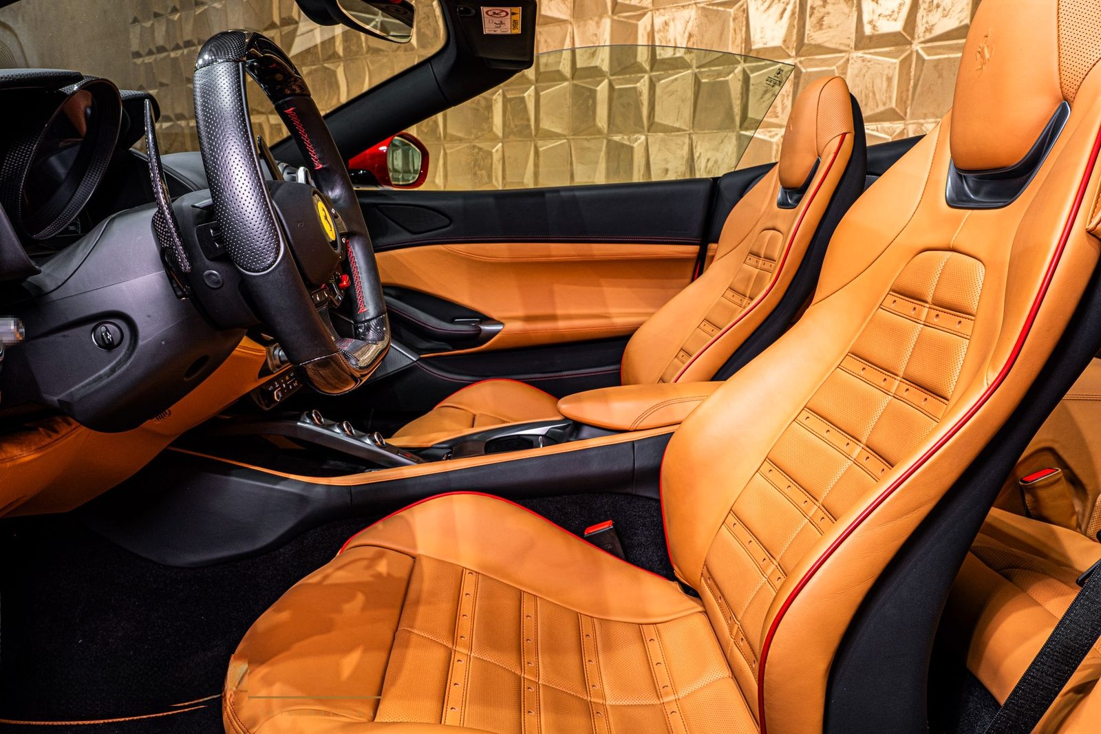 Ferrari Portofino M + NOVITEC PARTS + PASSENGER DISPLAY foto 15