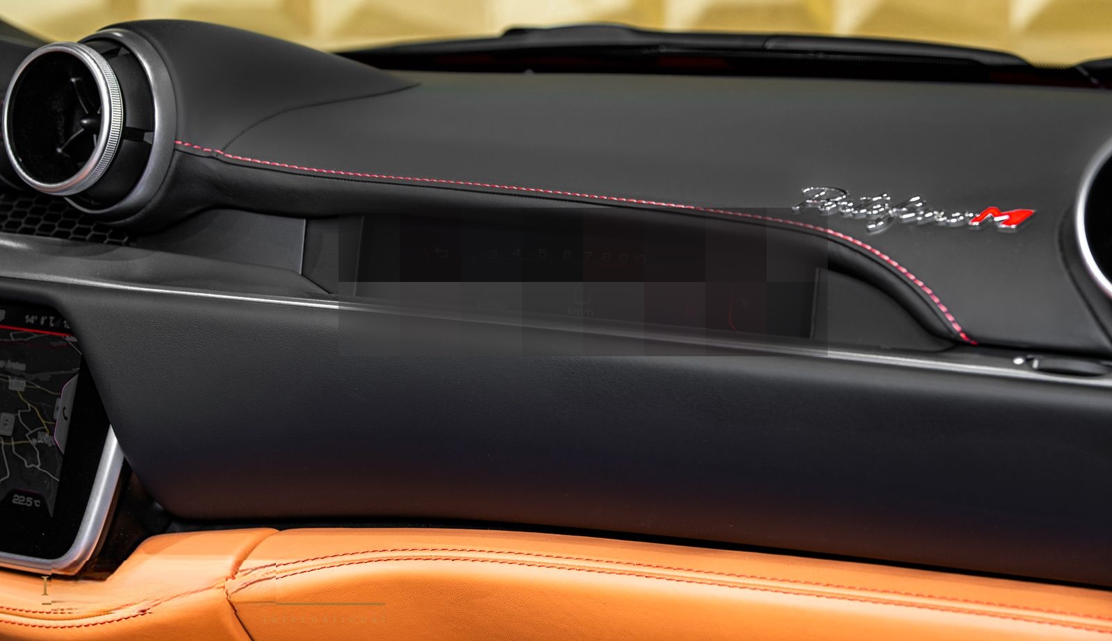 Ferrari Portofino M + NOVITEC PARTS + PASSENGER DISPLAY foto 21