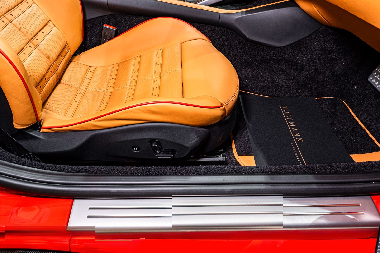 Ferrari Portofino M + NOVITEC PARTS + PASSENGER DISPLAY foto 24