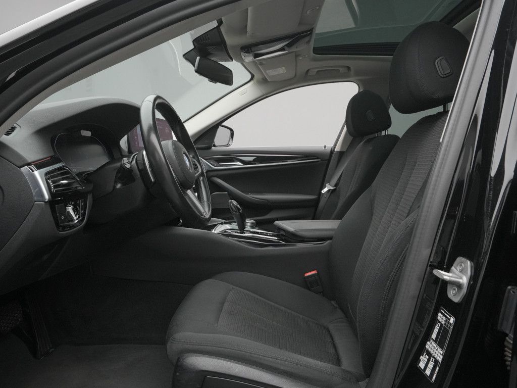 BMW 530d 285PS Aut./Business-Paket/Pano foto 9