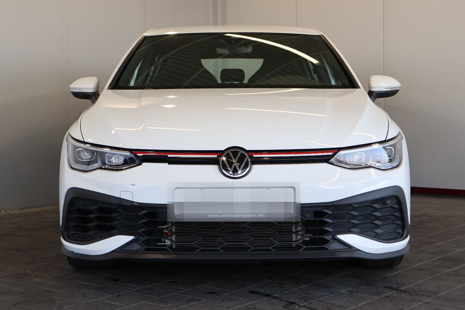 Volkswagen Golf VIII GTI Clubsport 2.0 TSI AID+ACC+LED+18" foto 2