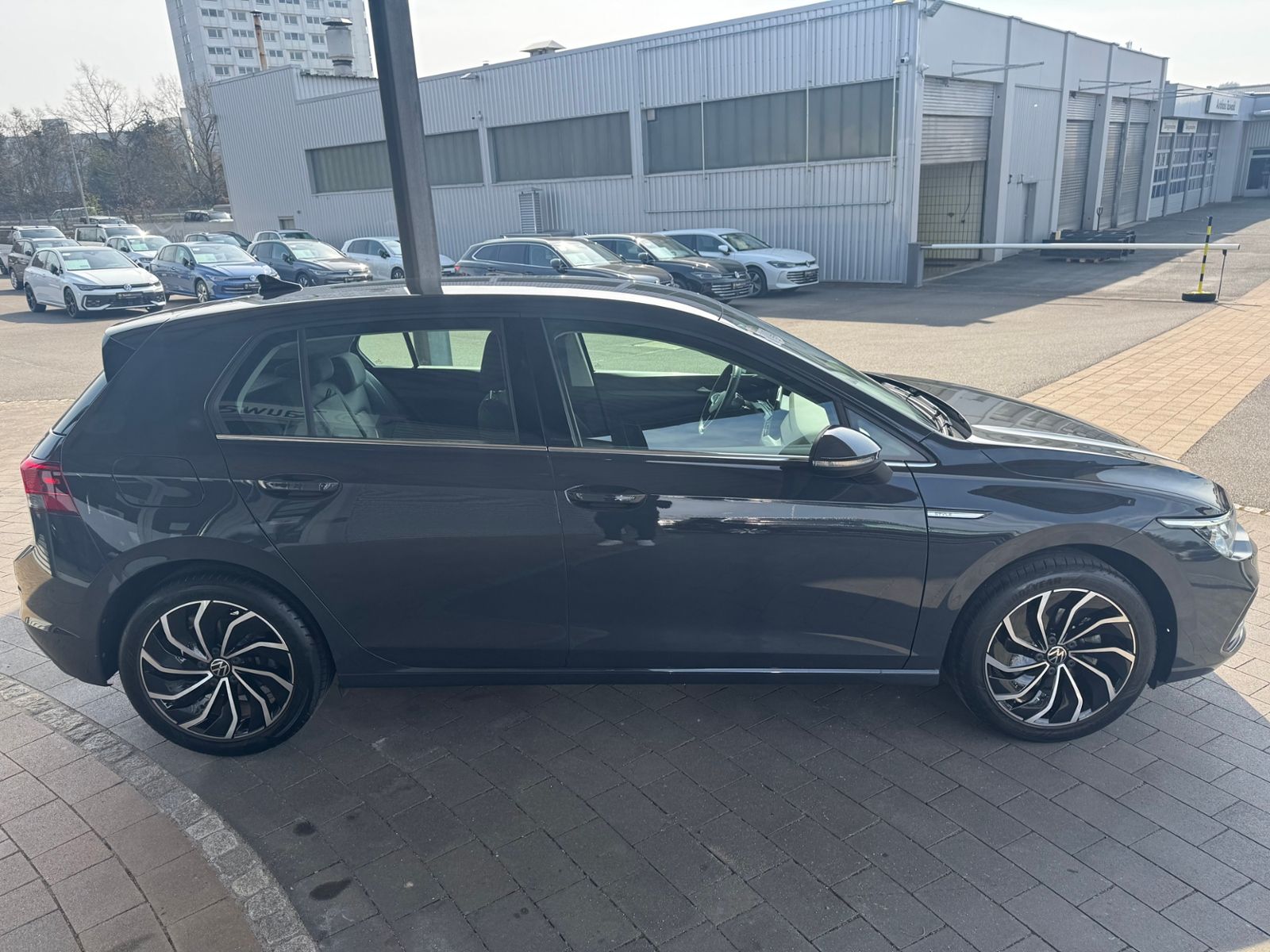 Volkswagen Golf VIII 1.5 TSI Style AHK/HK/ACC/APP/SHZ foto 5