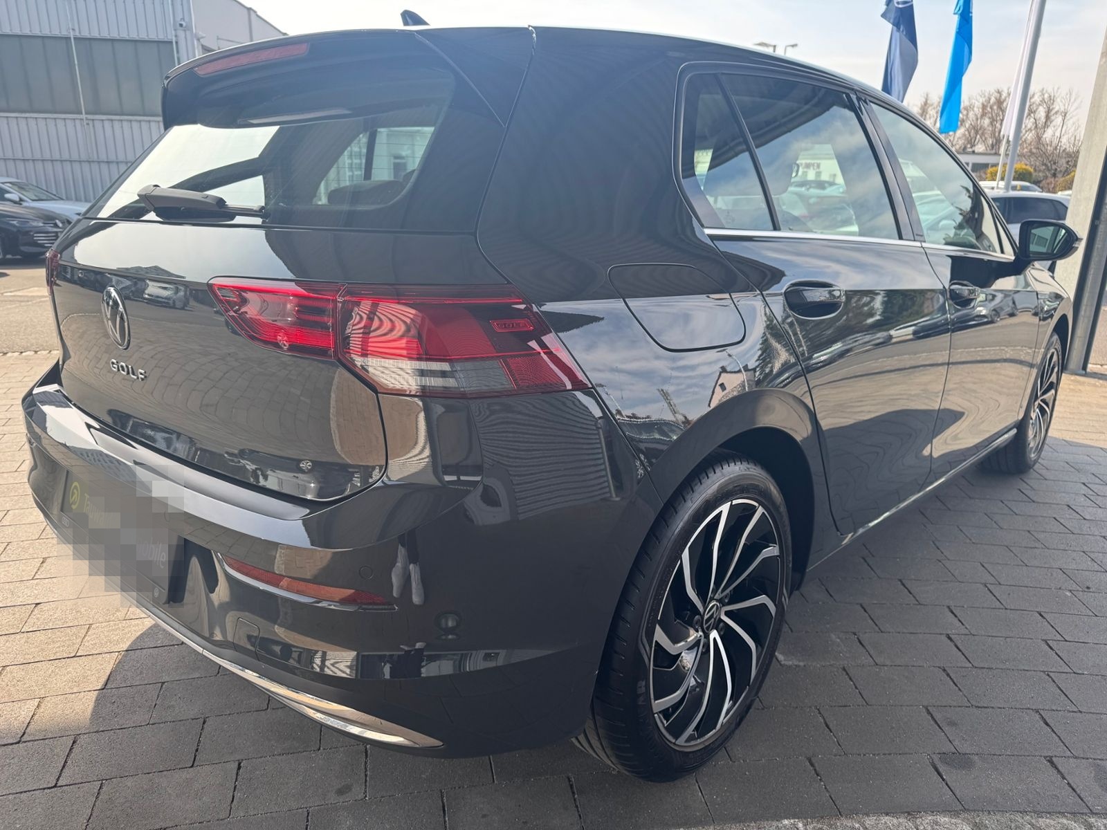 Volkswagen Golf VIII 1.5 TSI Style AHK/HK/ACC/APP/SHZ foto 8