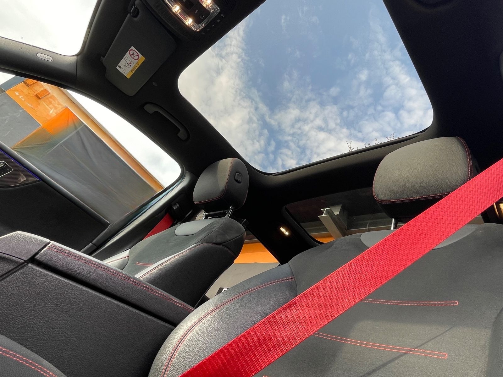 Mercedes-Benz GLB 200 d AMG Line Widescreen Pano Night 7Sitzer foto 18