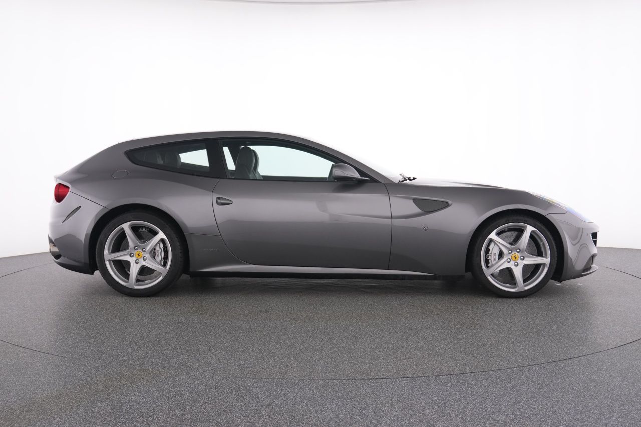 Ferrari Four GRIGIO FERRO SITZBELÜFTUNG DUAL VIEW KAMERA foto 13