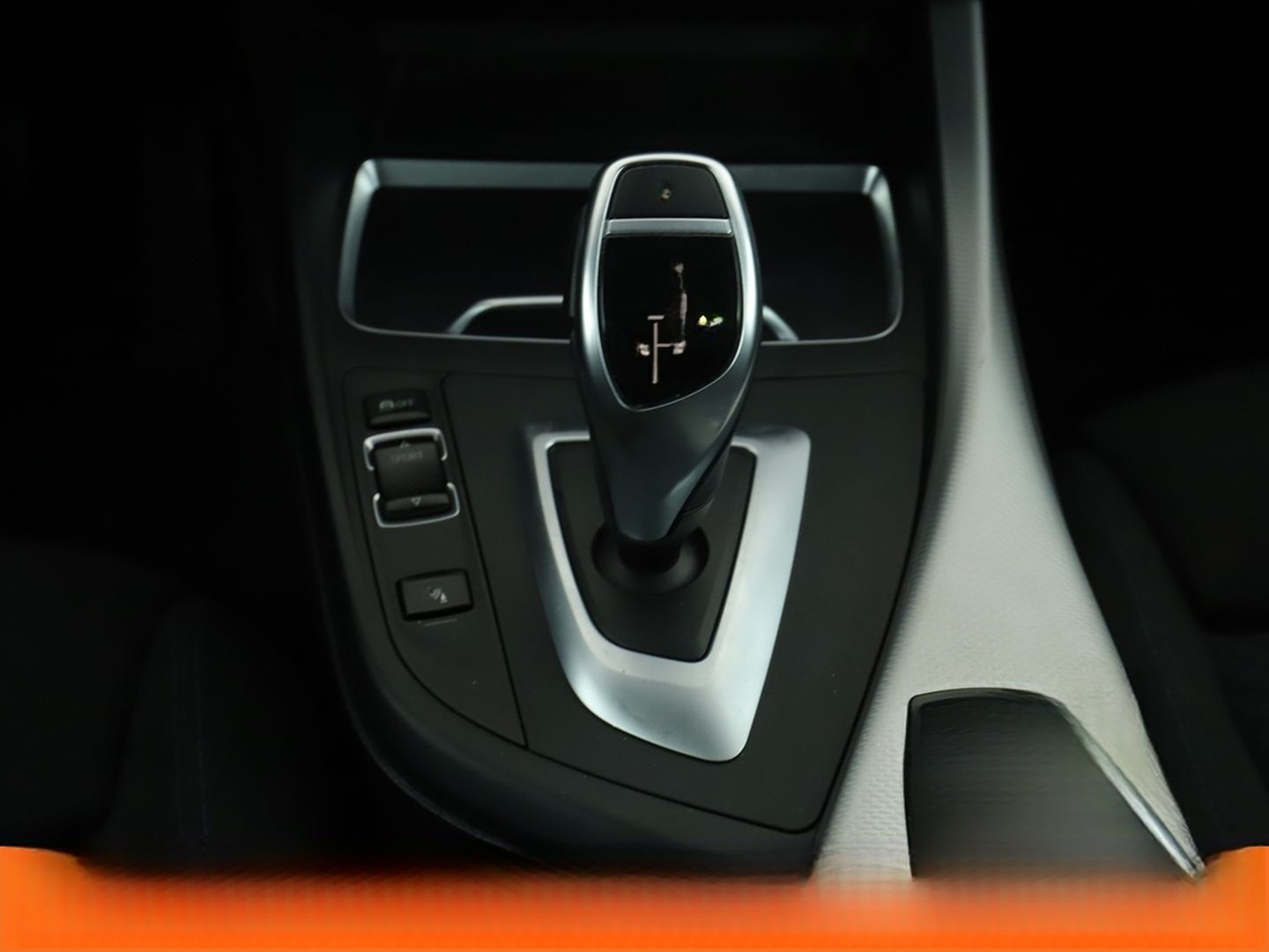 BMW 1er M140i xDrive Special Edition Aut.*NAV*LED* foto 24