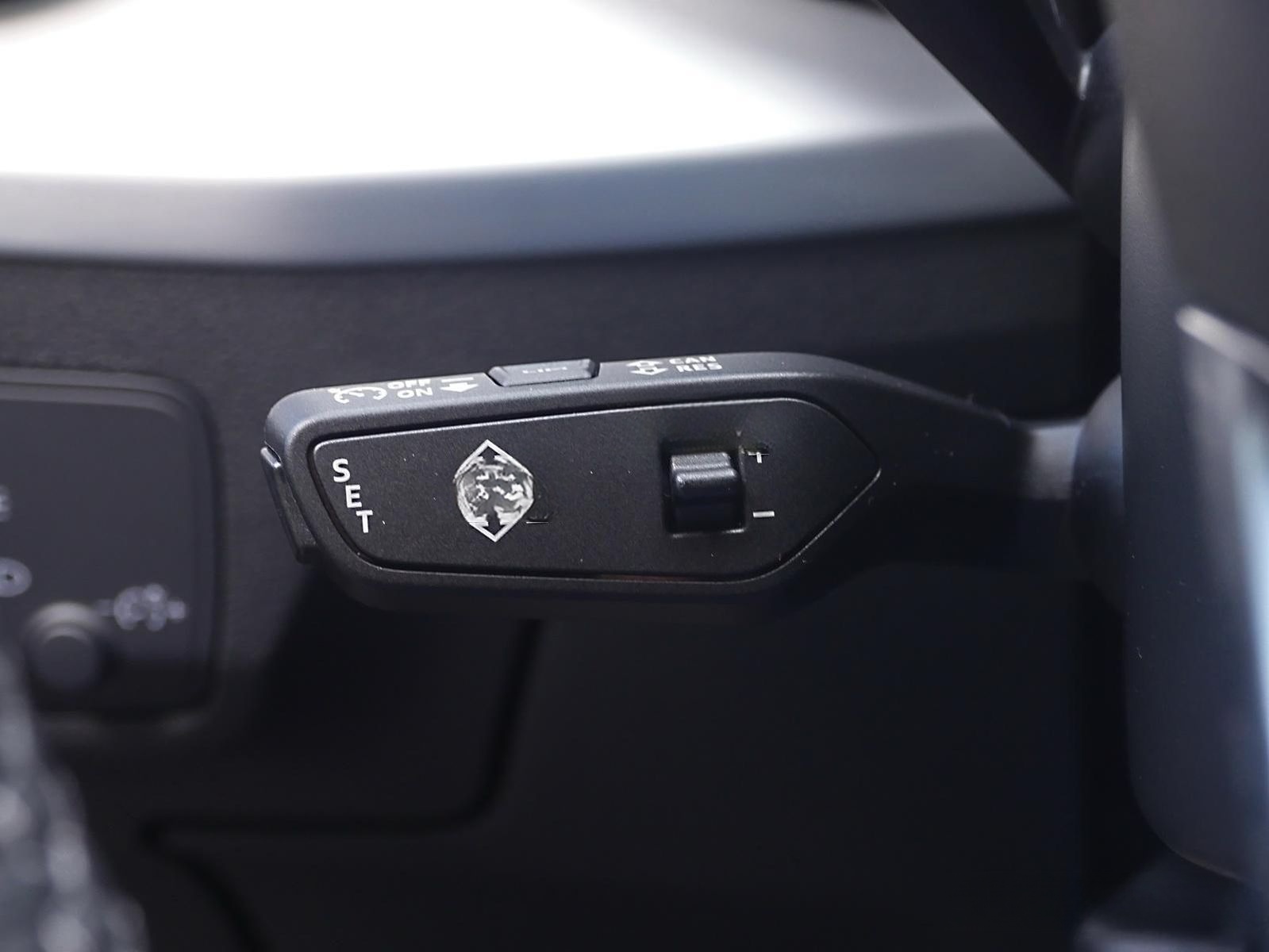 Audi Q2 35 TDI S line AHK Matrix V-Cockpit foto 11