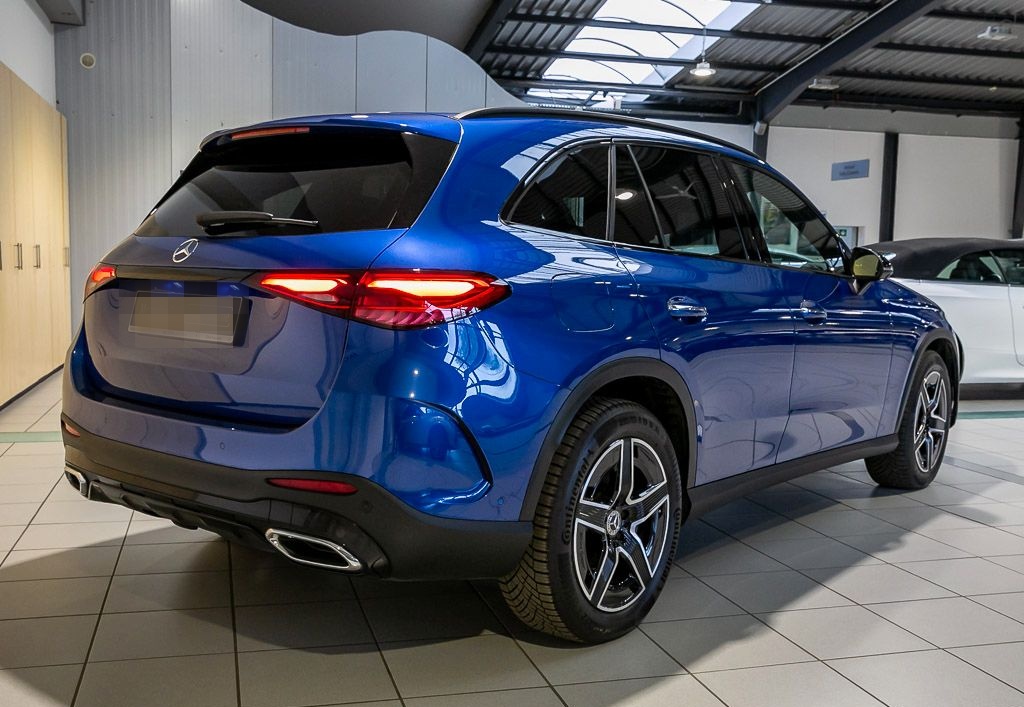 Mercedes-Benz GLC 300 d 4M AMG PREMIUM PLUS NIGHT DIGITAL PANO foto 2