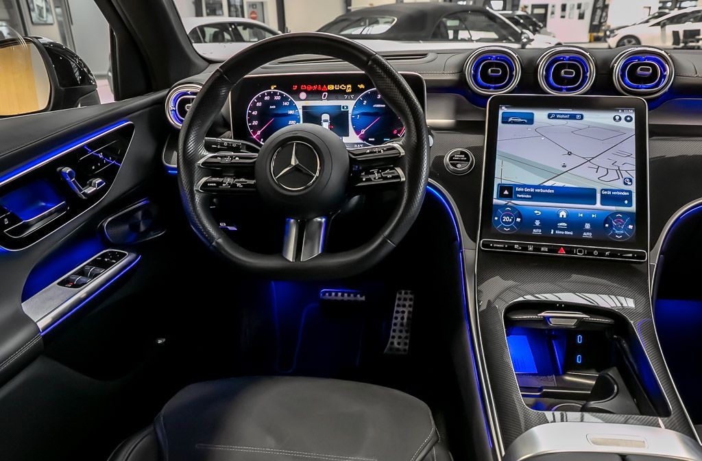 Mercedes-Benz GLC 300 d 4M AMG PREMIUM PLUS NIGHT DIGITAL PANO foto 4
