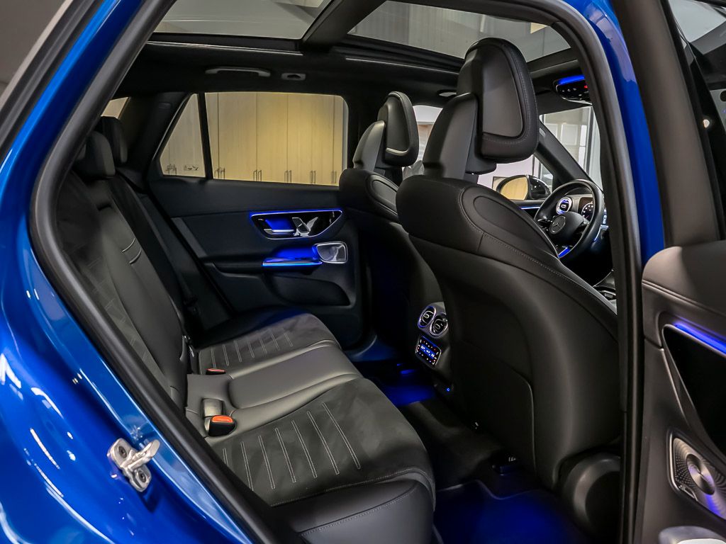 Mercedes-Benz GLC 300 d 4M AMG PREMIUM PLUS NIGHT DIGITAL PANO foto 6