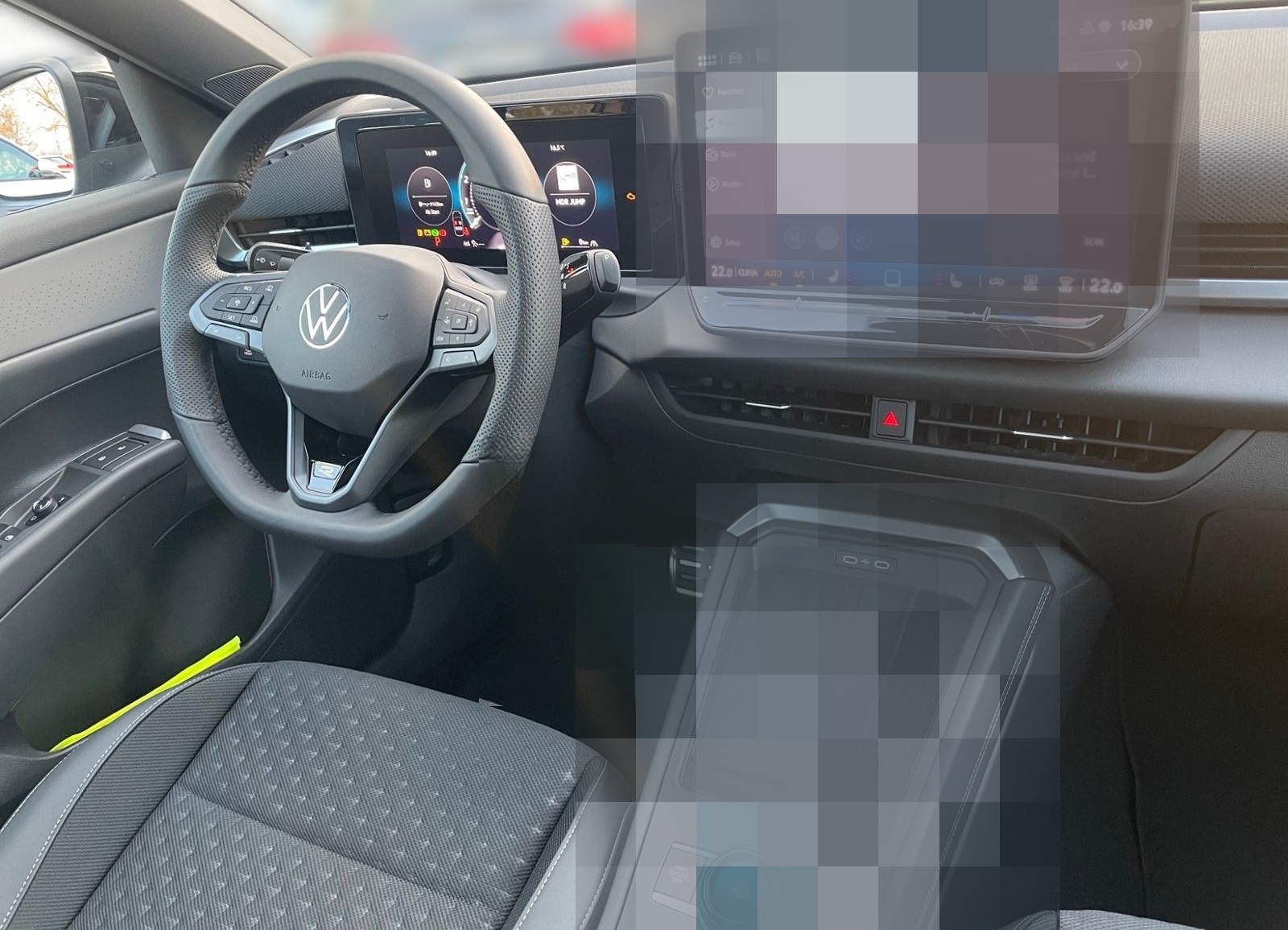 Volkswagen T-Roc 1.5 eTSI R-Line Black Style MATRIX AHK foto 13