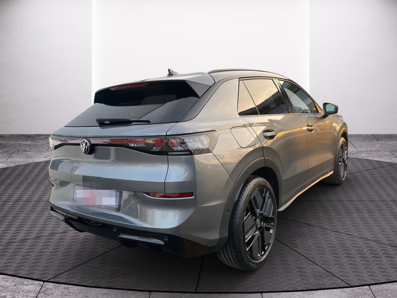 Volkswagen T-Roc 1.5 eTSI R-Line Black Style MATRIX AHK foto 6
