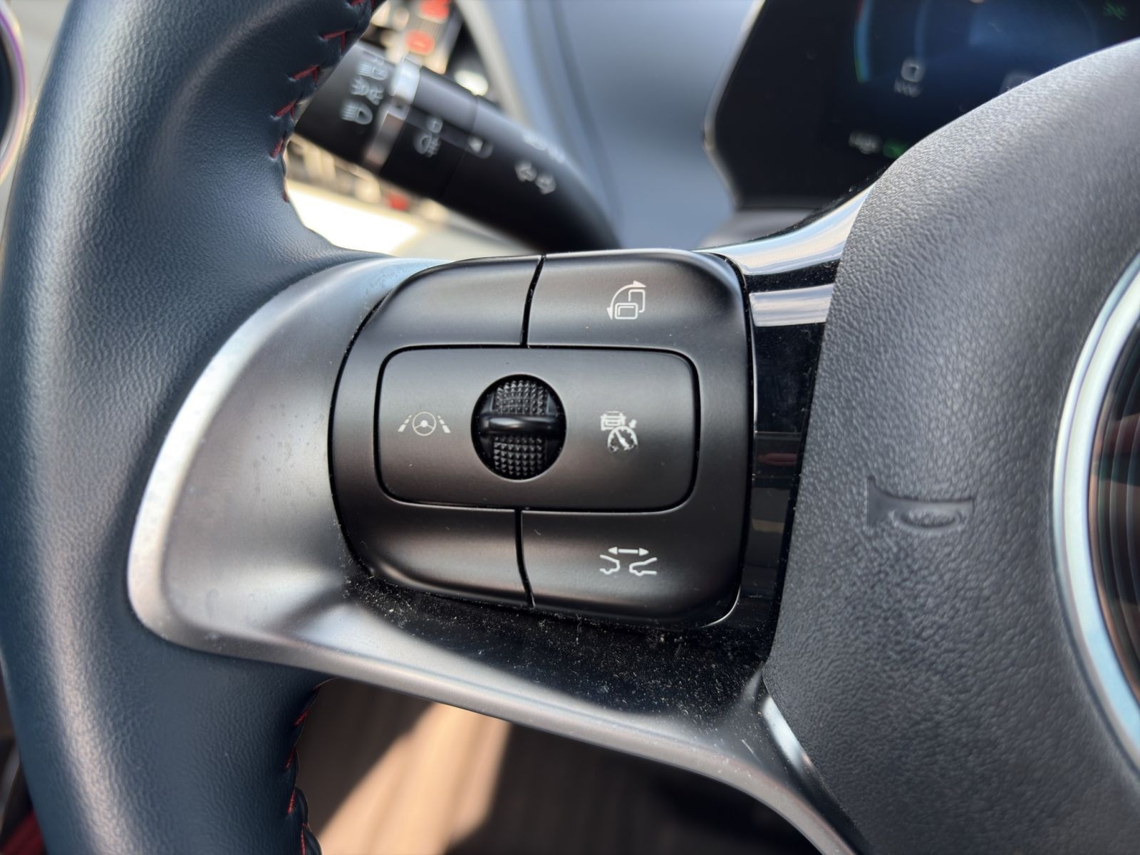 BYD Atto 3 Design 60,4 kWh (MY22) foto 25