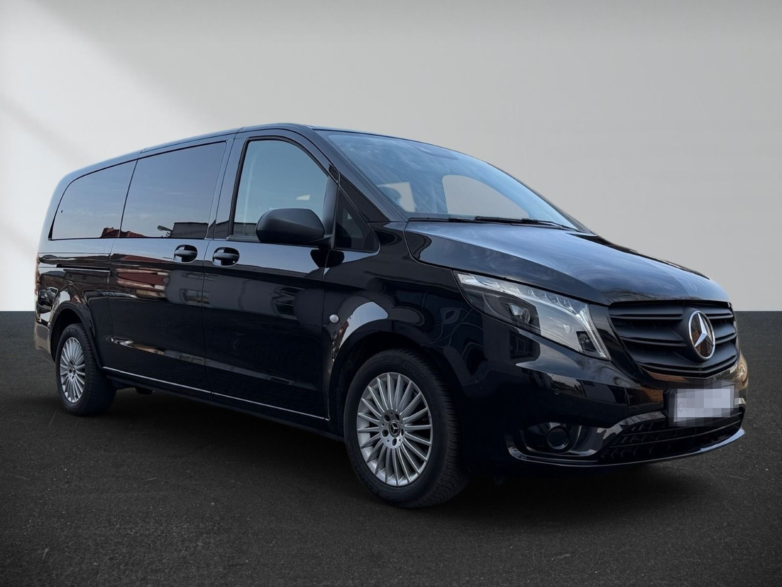 Mercedes-Benz Vito Tourer 119 CDI Edition RWD extralang AHK foto 2