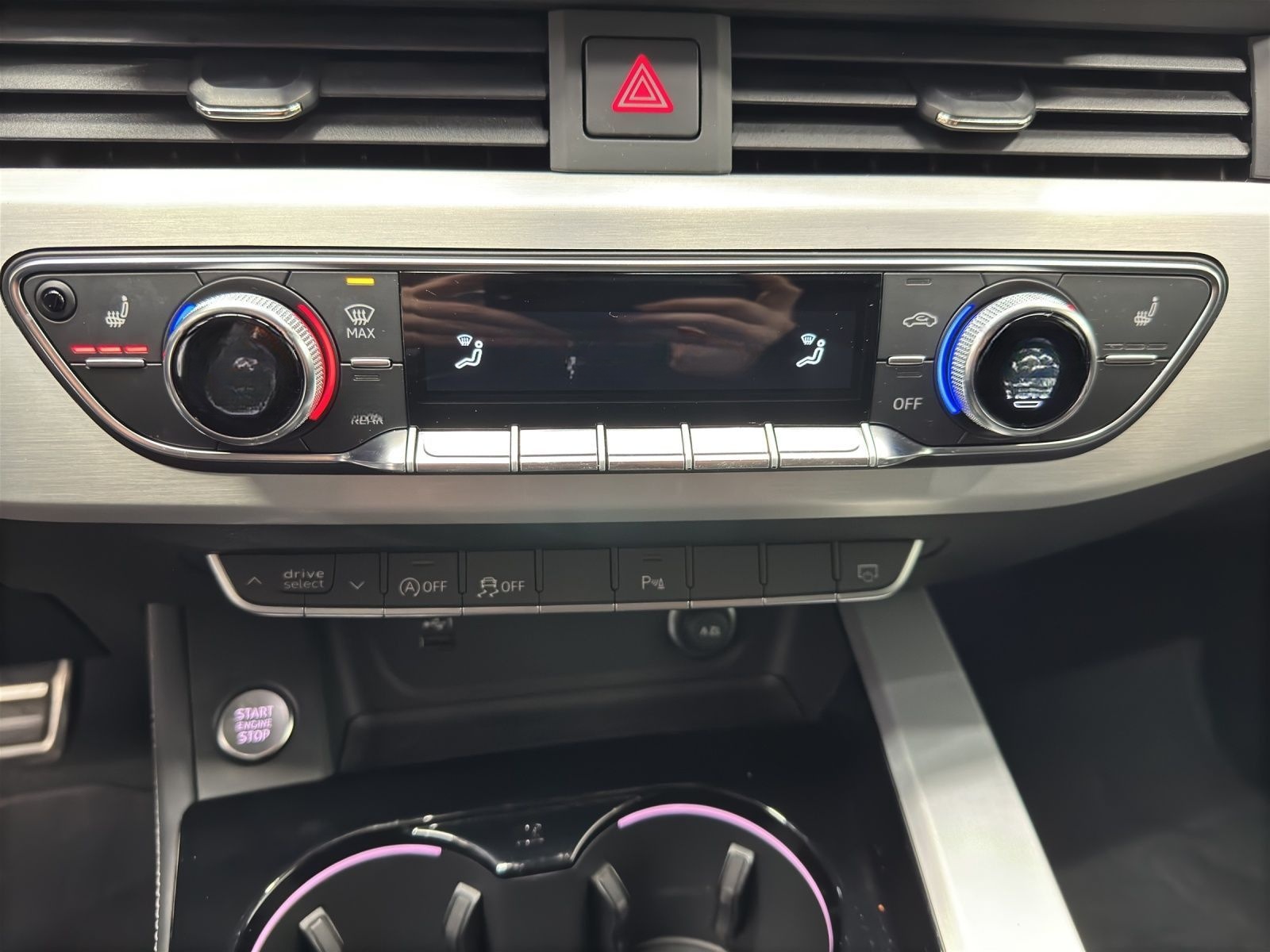 Audi A4 Avant 40 TFSI Q 2x S LINE AHK MATRIX-LED LM19 foto 16
