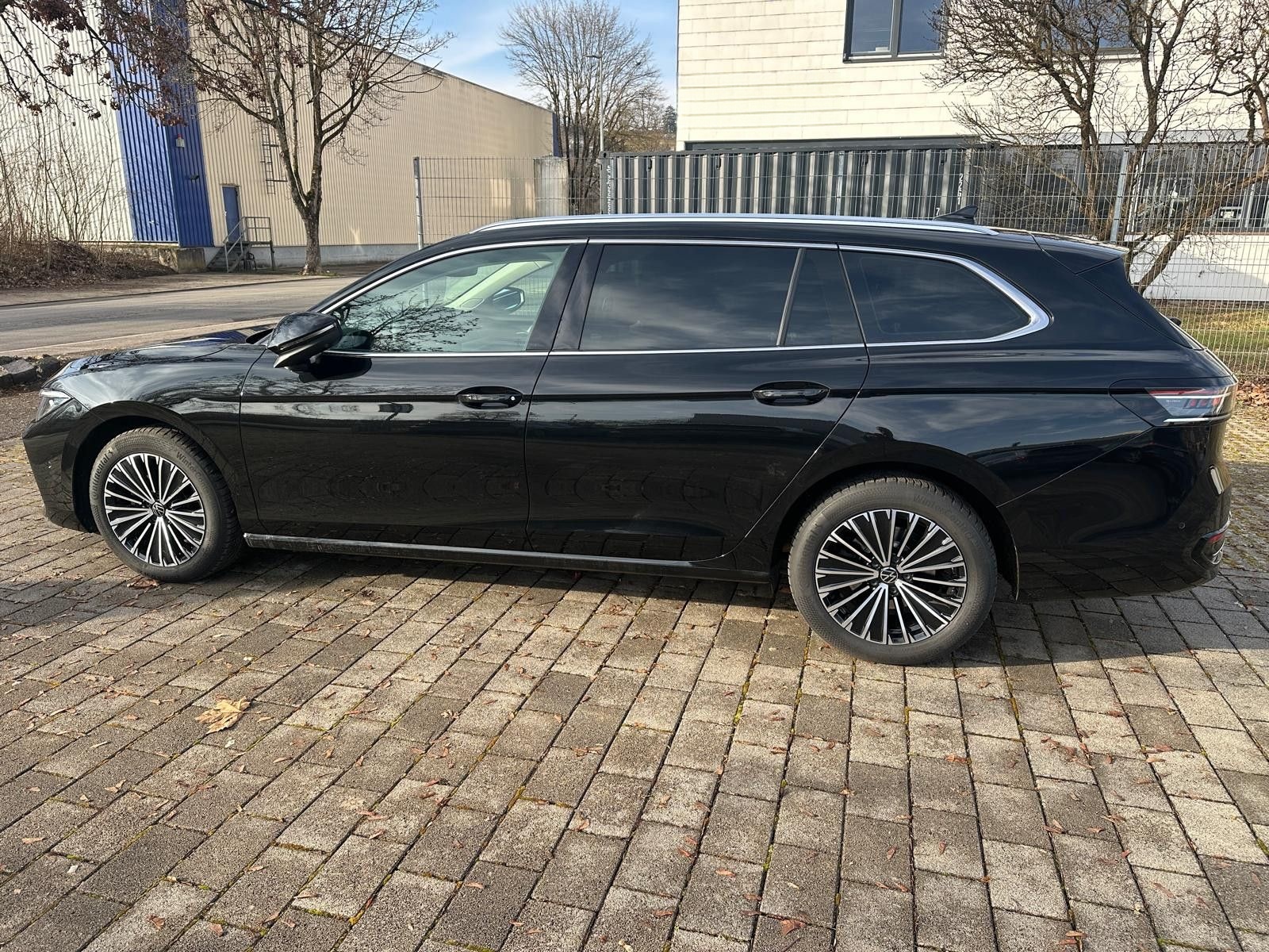 Volkswagen Passat Variant 2.0 TDI SCR DSG Elegance  foto 3