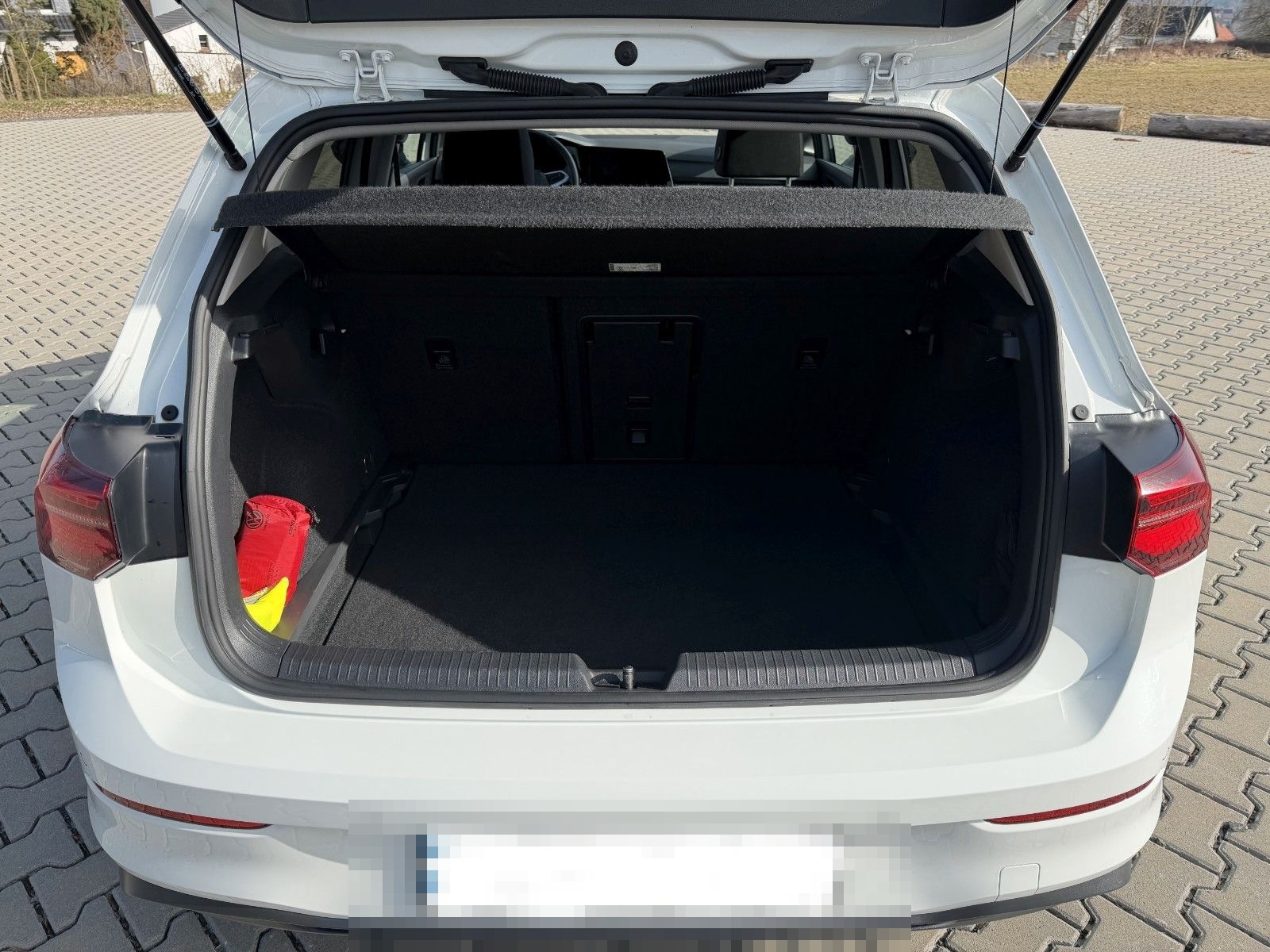 Volkswagen Golf VIII 1.5 TSI Life Navi LED Pano Shz foto 7