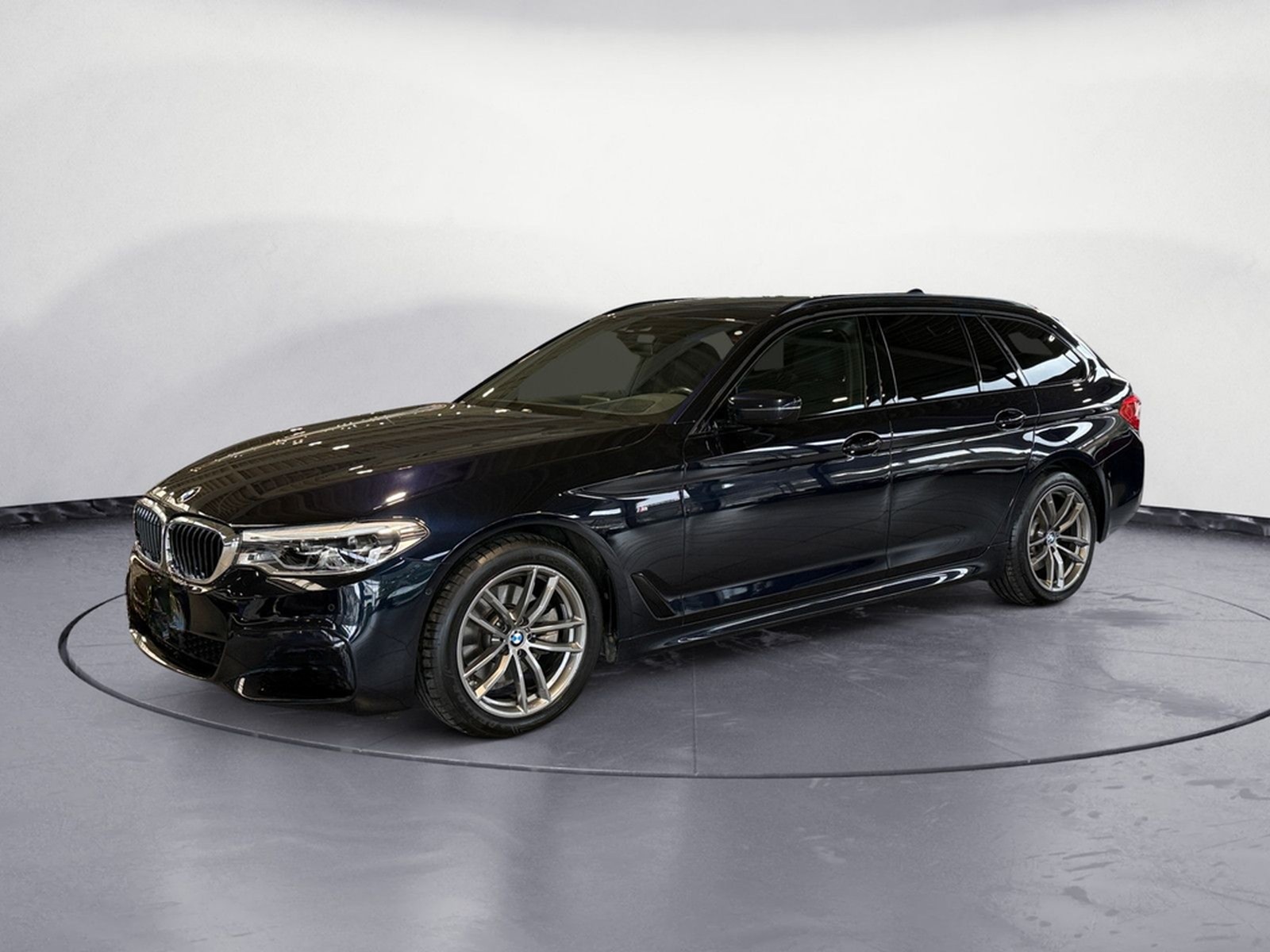 BMW 520d xDrive Touring M Sport AHK Head-Up foto 2