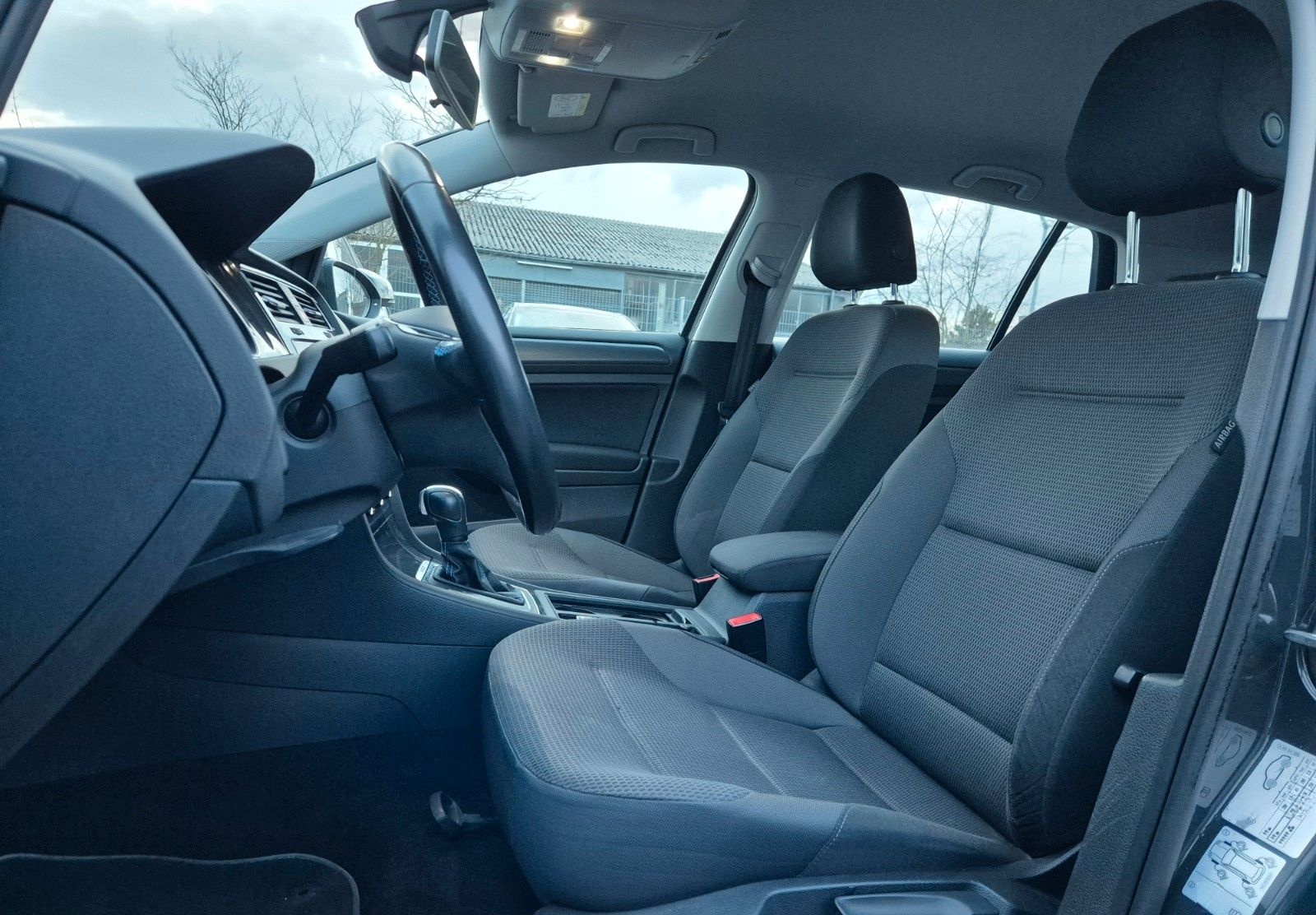 Volkswagen E-Golf VII Lim*LED*ANDROID*8-FACH*1 HAND foto 9