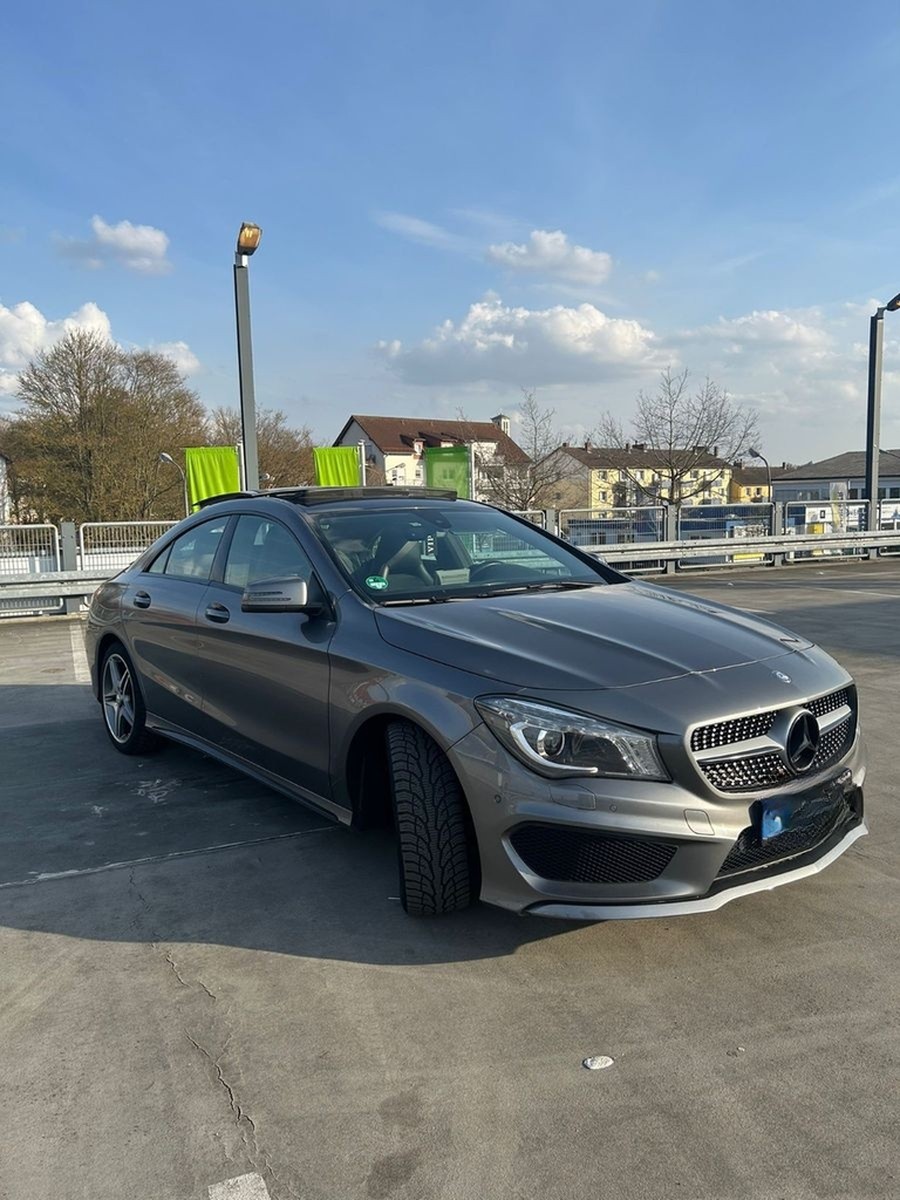 Mercedes-Benz Mercedes CLA 200 AMG Line 7G-DCT Automatik Pano foto 2