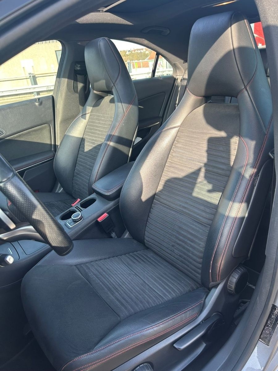 Mercedes-Benz Mercedes CLA 200 AMG Line 7G-DCT Automatik Pano foto 11
