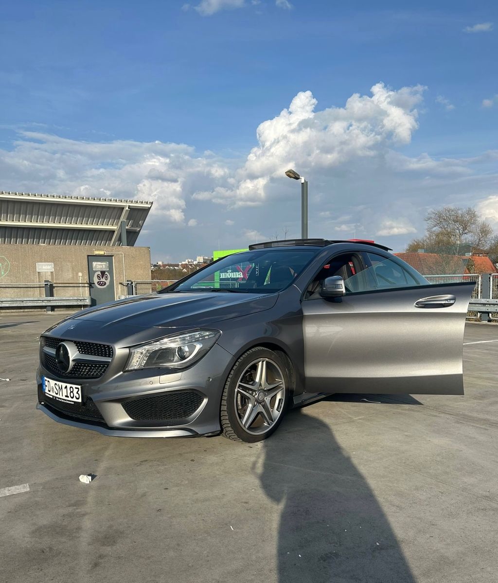 Mercedes-Benz Mercedes CLA 200 AMG Line 7G-DCT Automatik Pano foto 3
