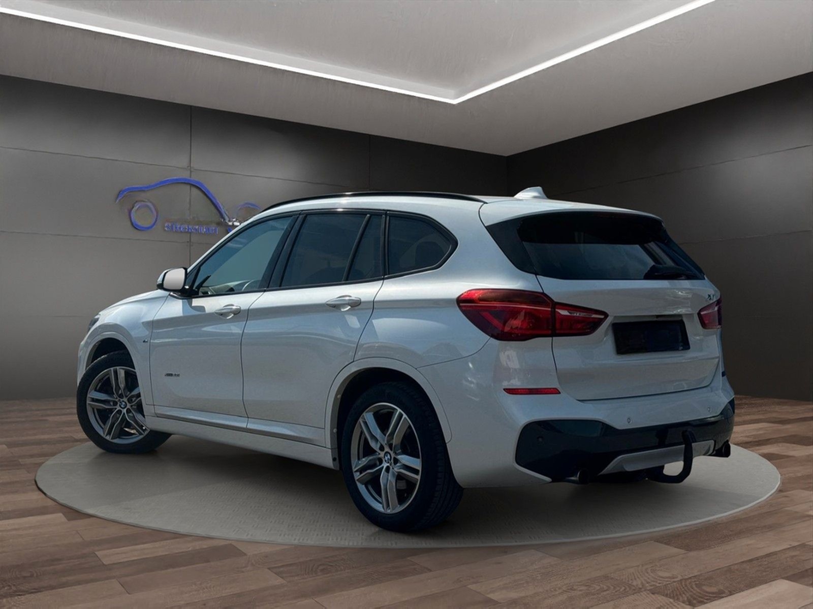 BMW X1 xDrive 20i M Sport AHK°ACC°ALCANTARA°KAMERA foto 6
