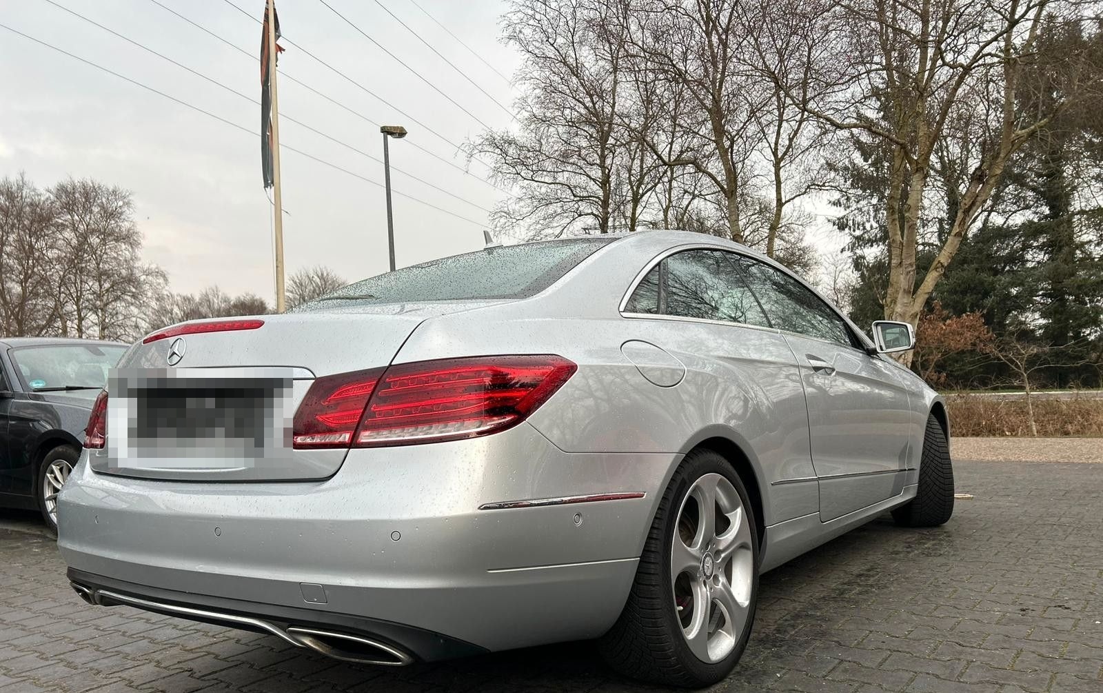 Mercedes-Benz E 200 E Coupe E 200 foto 4