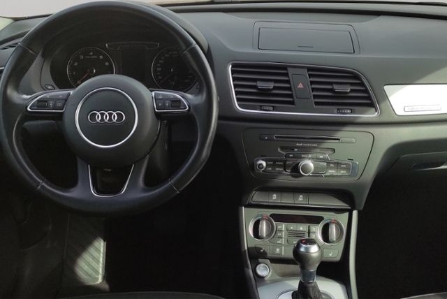 Audi Q3 2.0 TFSI quattro S-tronic foto 13