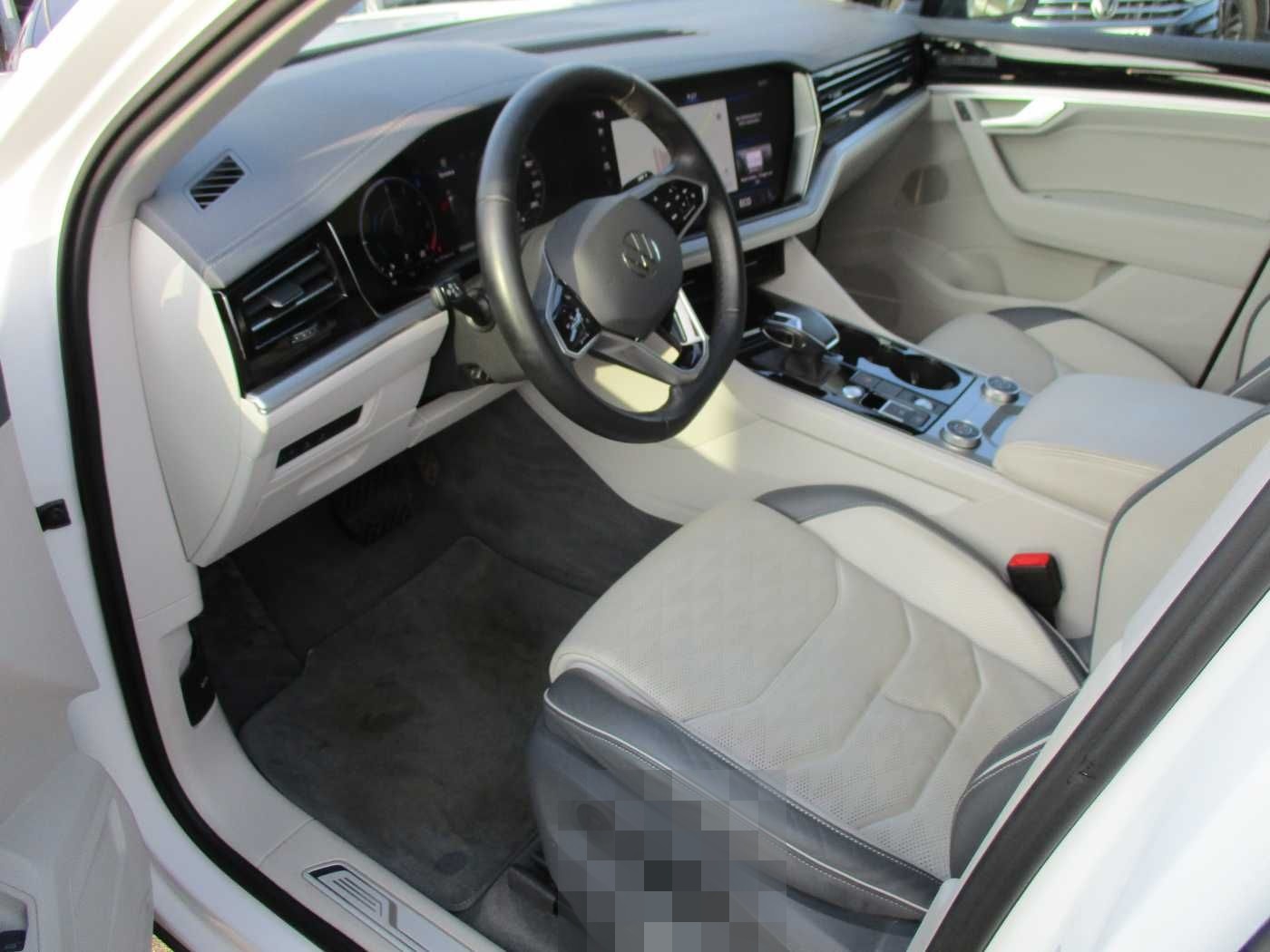 Volkswagen Touareg Plug-In-Hybrid 3.0 4Motion Aut. Elegance foto 12