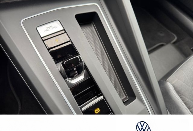 Volkswagen Golf VIII GOAL eTSI DSG AHK NAVI SITZHEIZUNG EIN foto 24