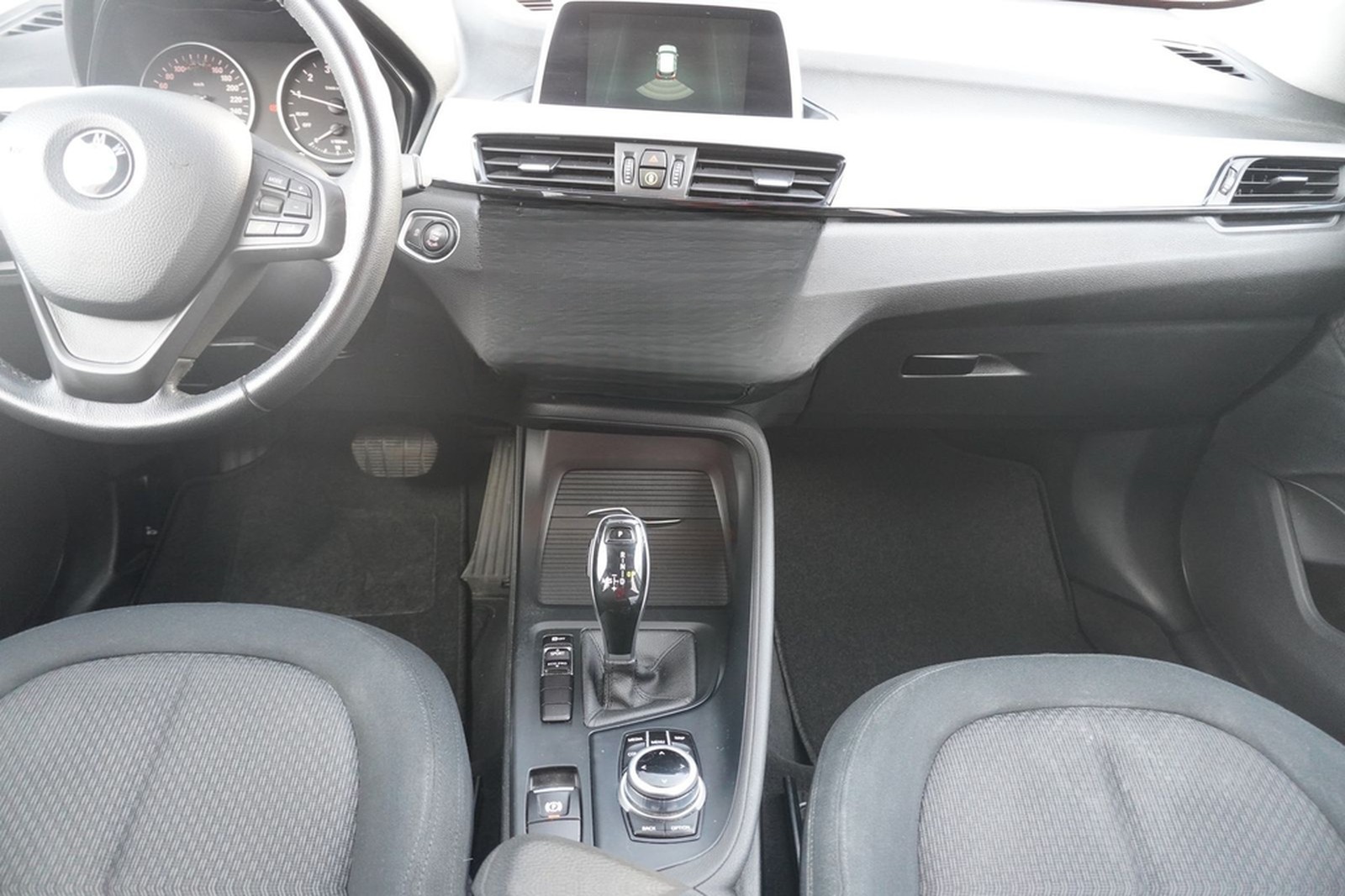BMW X1 sDrive 18i Steptronic LED Navi Business SHZ T foto 17