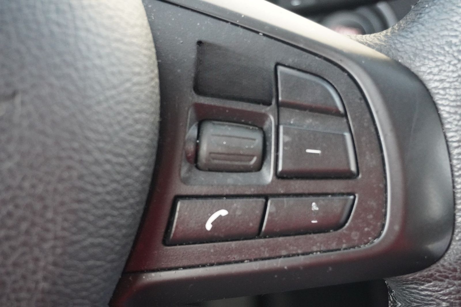 BMW X1 sDrive 18i Steptronic LED Navi Business SHZ T foto 24