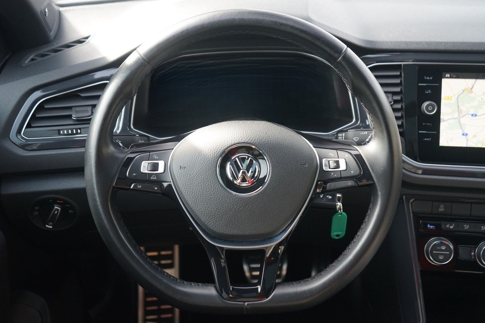 Volkswagen T-Roc 2.0 TSI 4Motion LED Navi Panorama ACC AHK foto 16