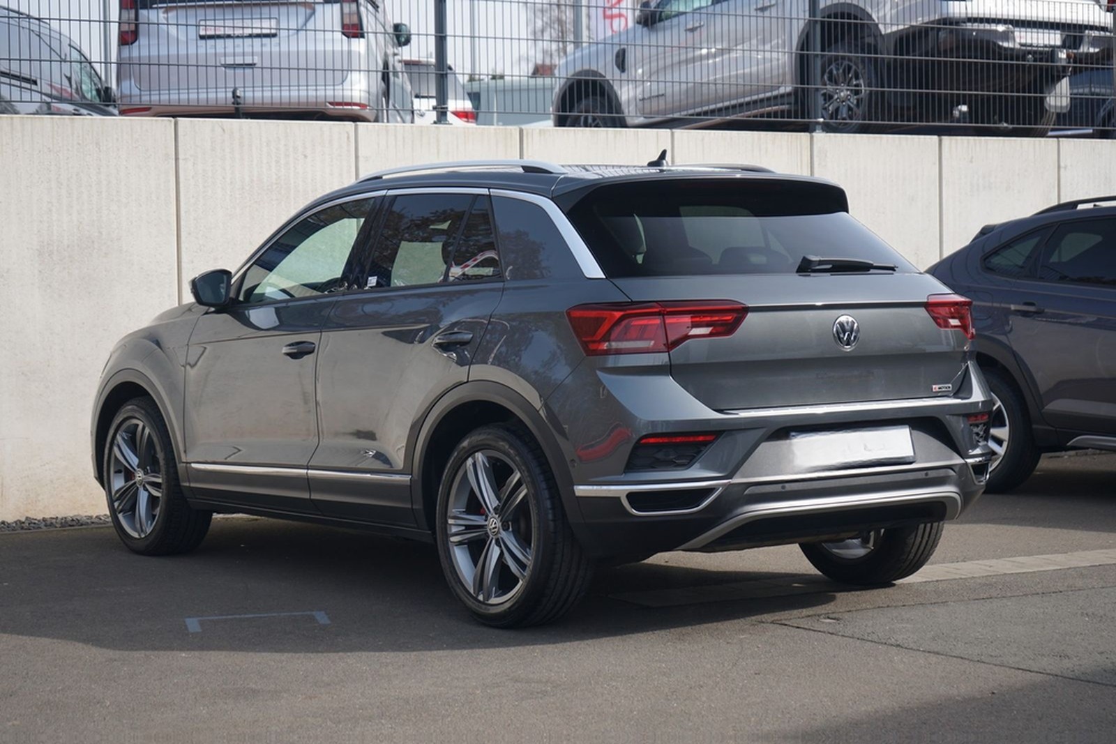 Volkswagen T-Roc 2.0 TSI 4Motion LED Navi Panorama ACC AHK foto 3