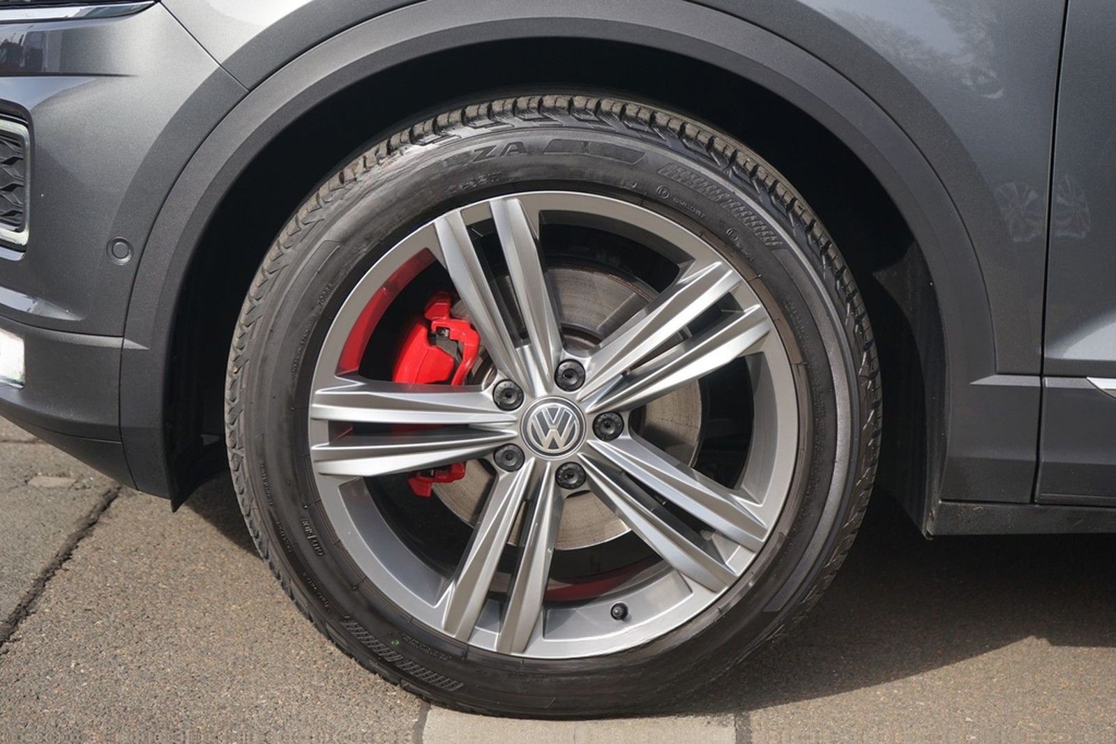 Volkswagen T-Roc 2.0 TSI 4Motion LED Navi Panorama ACC AHK foto 8