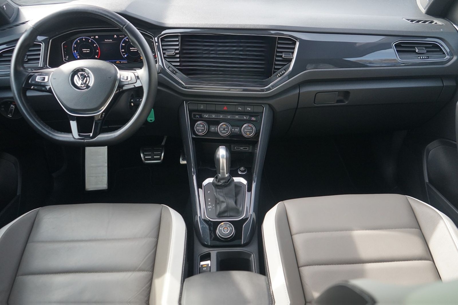 Volkswagen T-Roc 2.0 TSI 4Motion LED Navi Panorama ACC AHK foto 10
