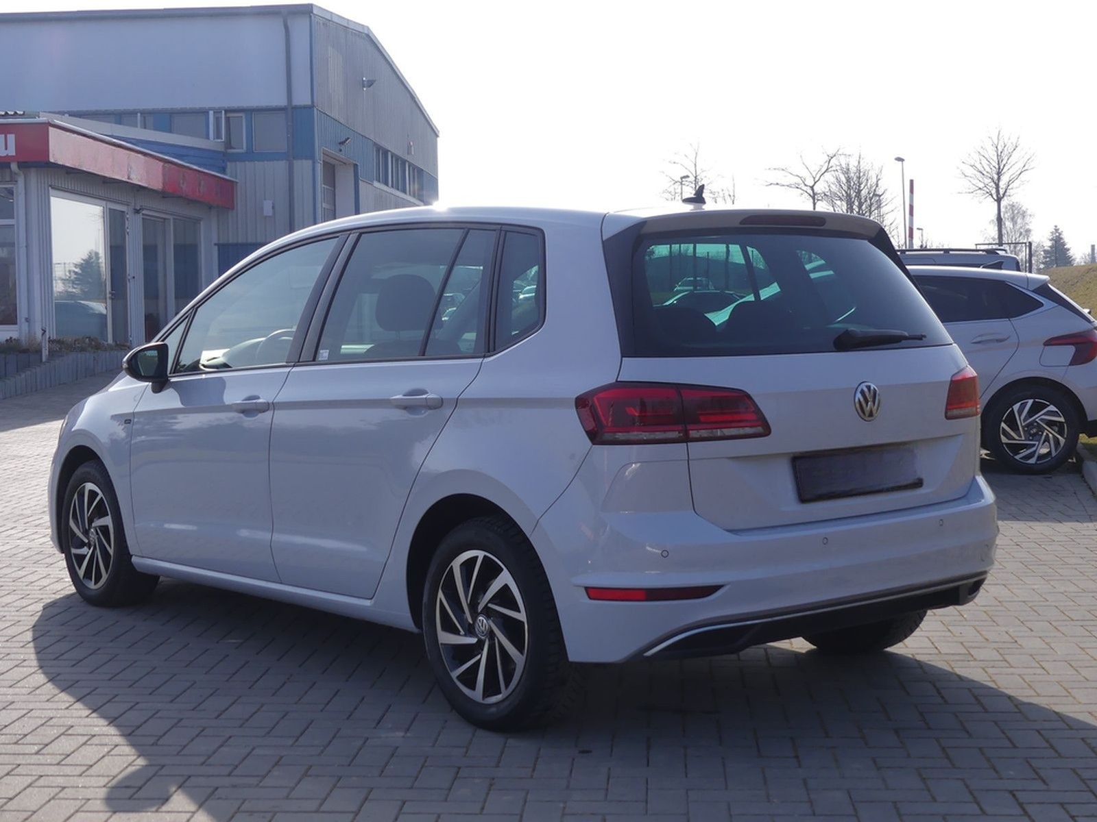 Volkswagen Golf Sportsvan 1.5 TSI LED Kamera beh. Frontsche foto 3