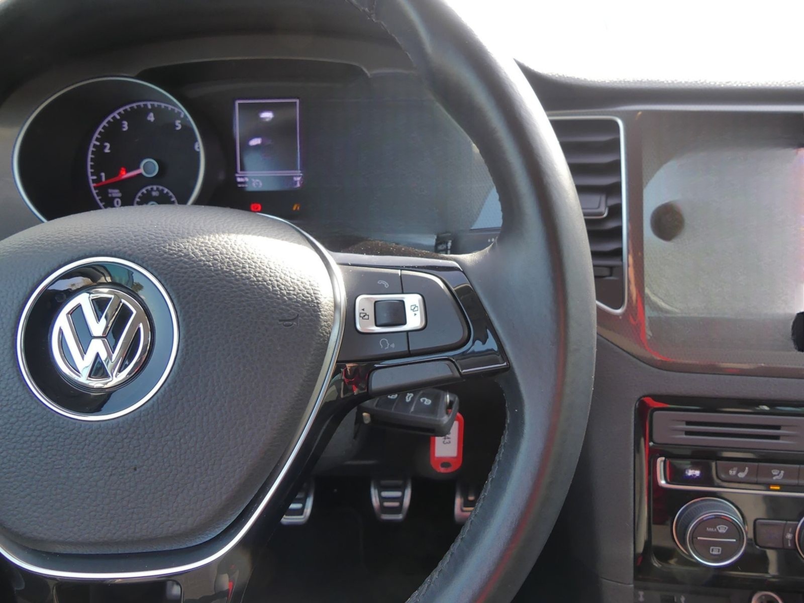 Volkswagen Golf Sportsvan 1.5 TSI LED Kamera beh. Frontsche foto 26