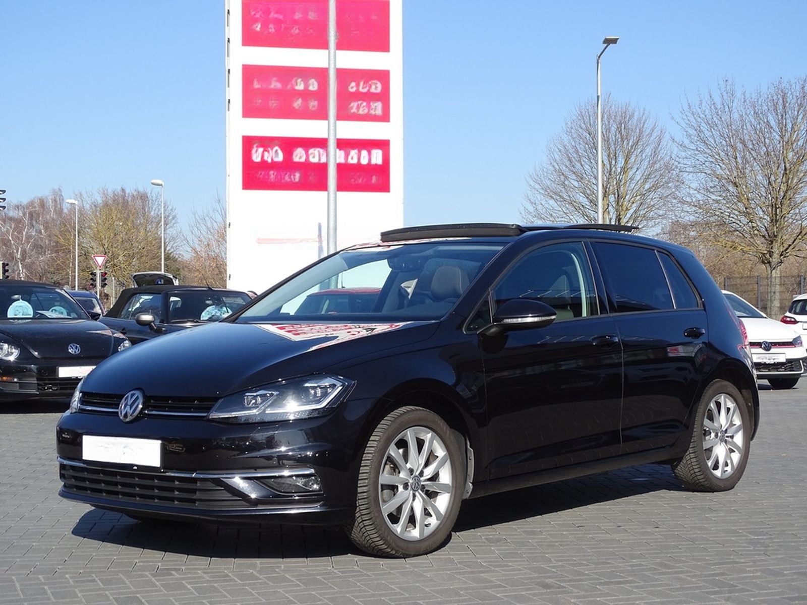 Volkswagen Golf VII 1.4 TSI Highline LED Navi Panorama PDC foto 2
