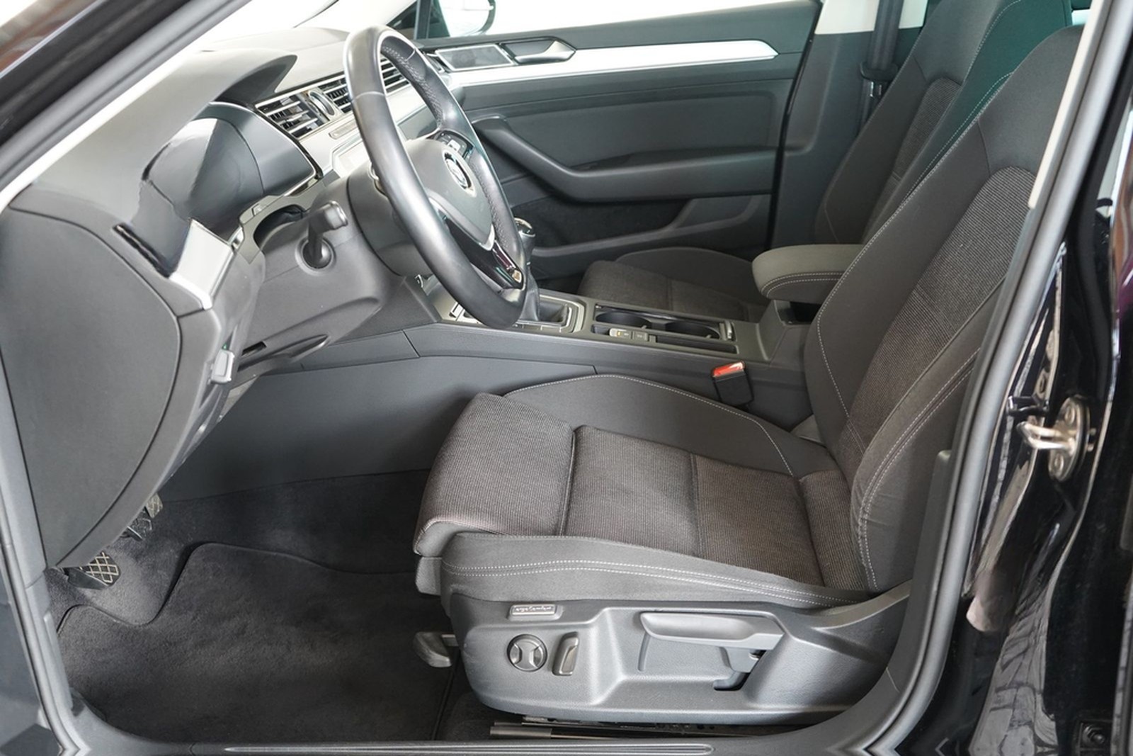 Volkswagen Passat Variant 1.4 TSI Comfortline Keyless-Go foto 31