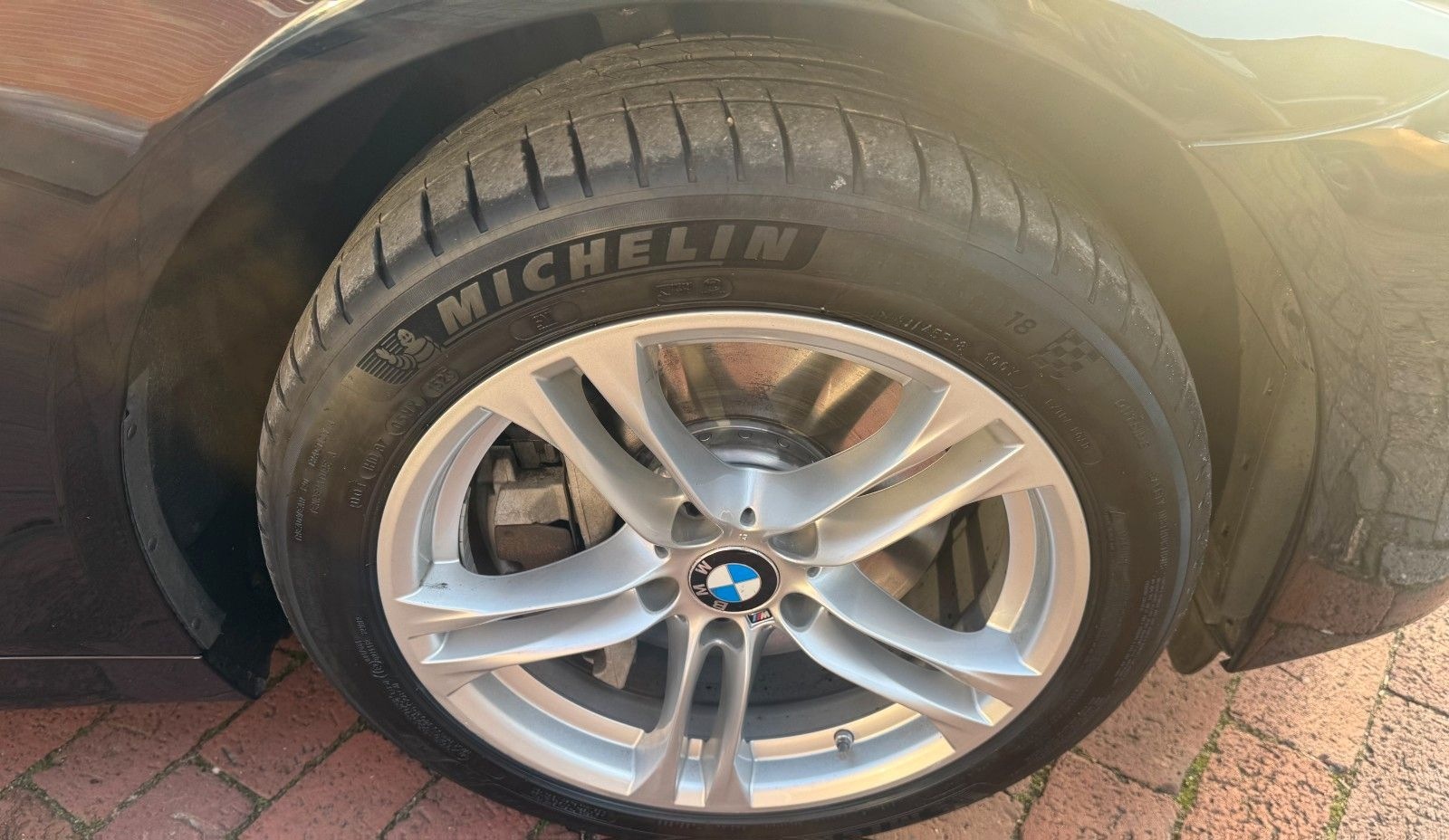 BMW 530 Touring M Packet xDrive/Pano/BIXE/AHK/LEDER foto 32