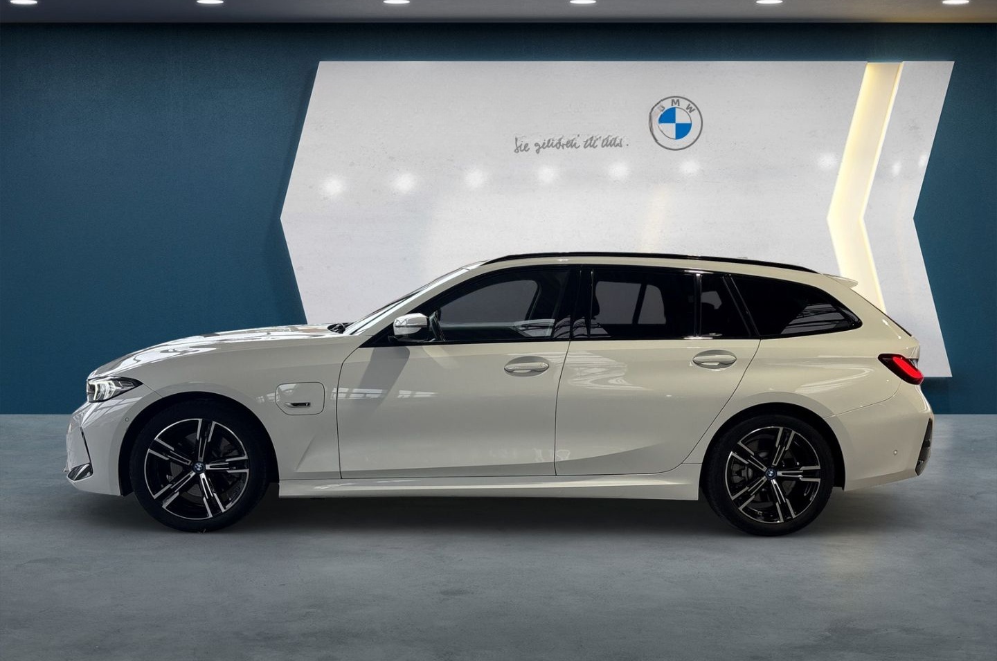 BMW 320 M Sport e Touring Park-Assistent  Navi Digit foto 6