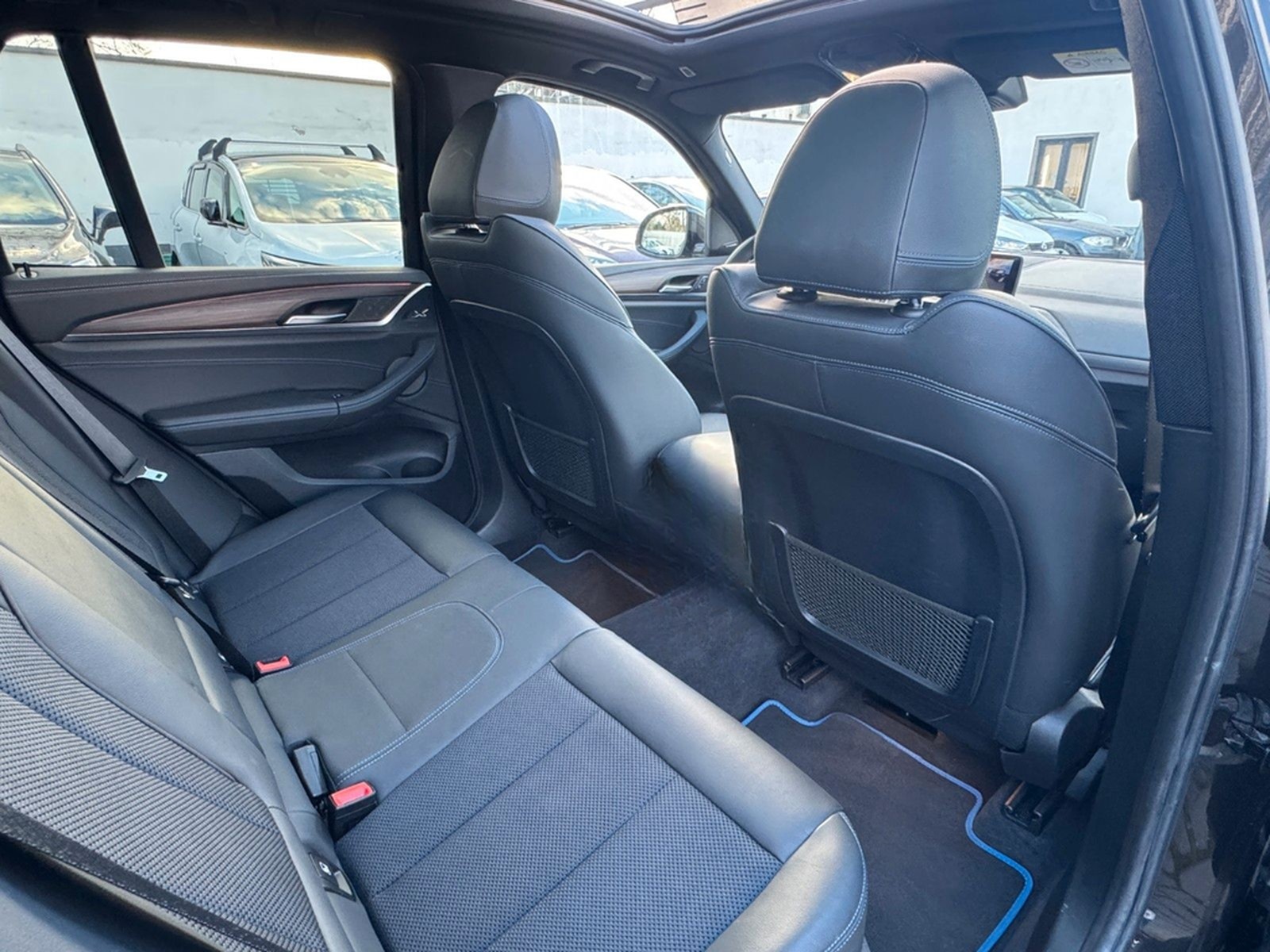 BMW X3 xDrive 20d MSport*AHK*Head-up*Kamera*Pano* foto 19